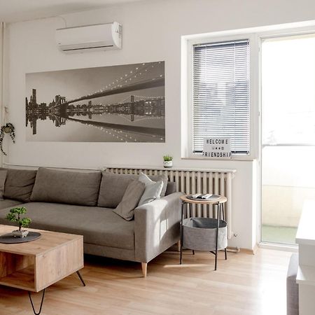Friendship Apartman Szkopje Kültér fotó